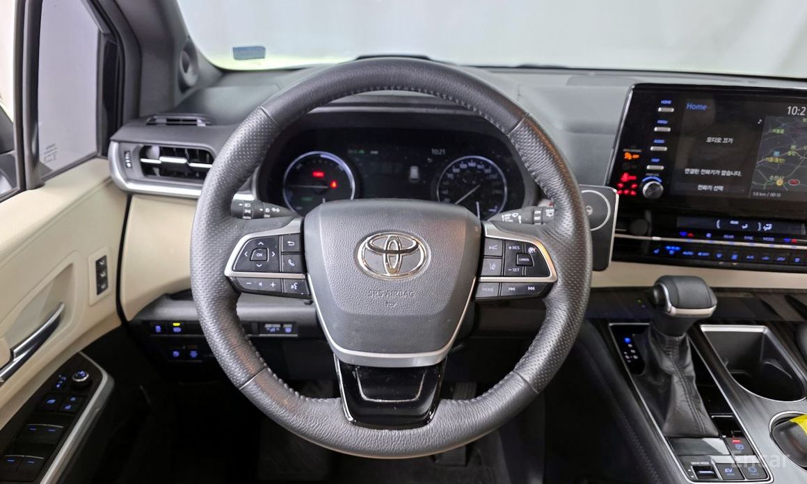 2021 Toyota Sienna IV 2.5 Hybrid 2WD с пробегом 85 720 км