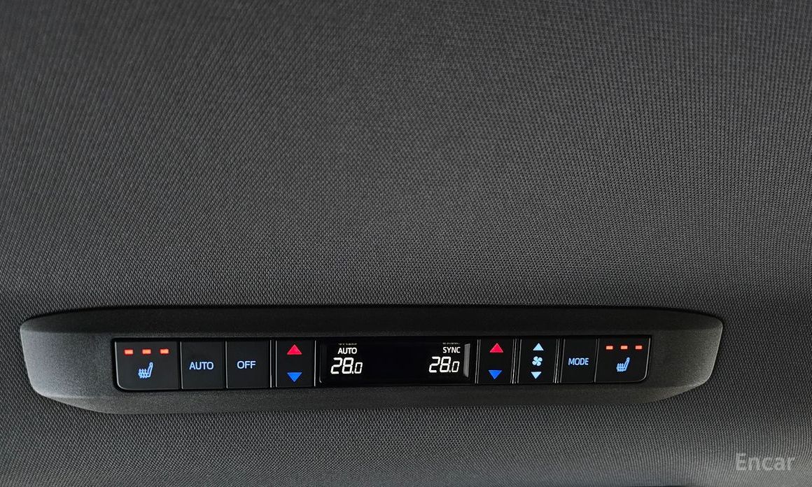 2023 Toyota Sienna IV 2.5 Hybrid 2WD с пробегом 28 552 км