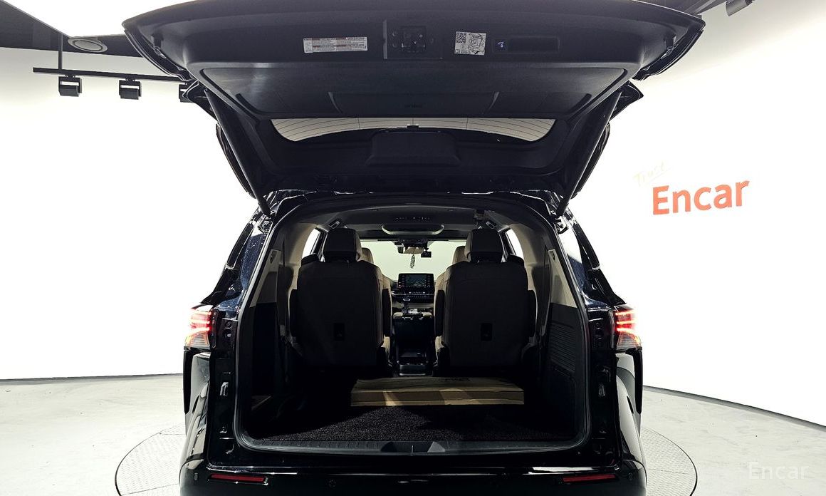 2023 Toyota Sienna IV 2.5 Hybrid 2WD с пробегом 28 552 км