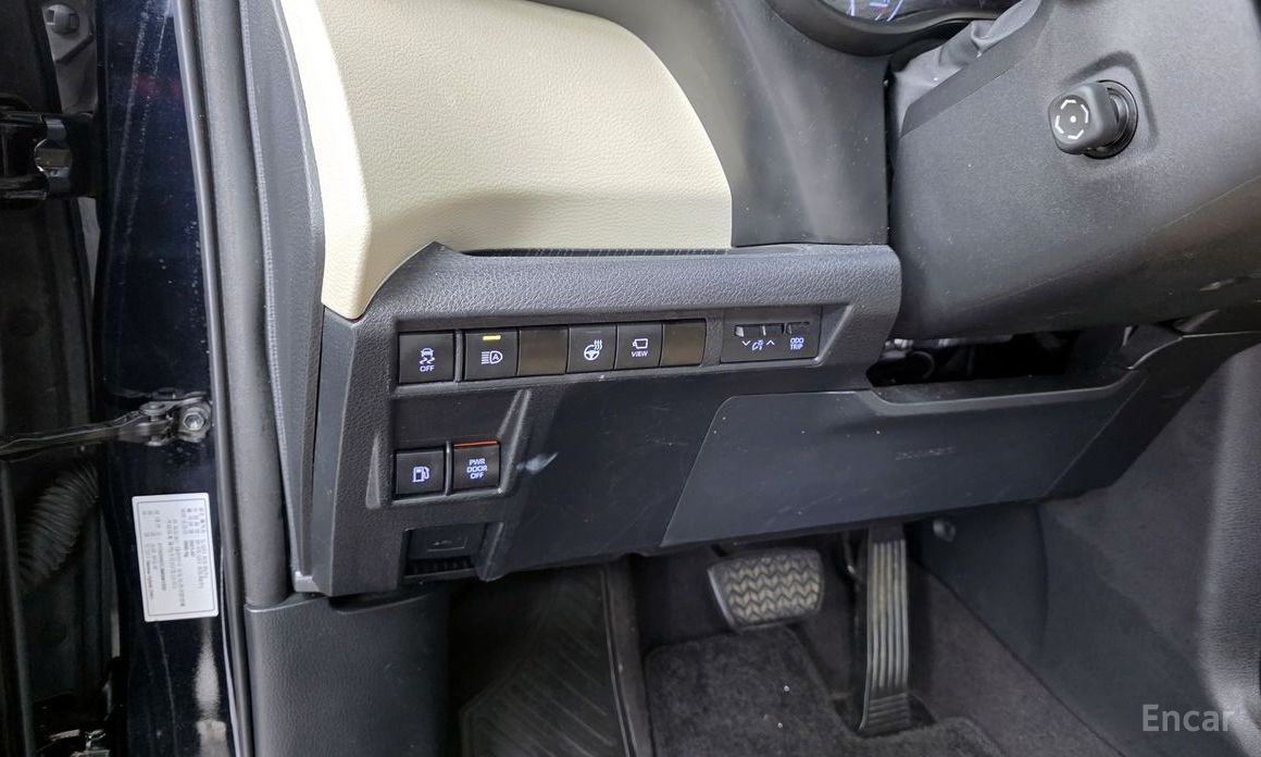 2021 Toyota Sienna IV 2.5 Hybrid 2WD с пробегом 85 720 км