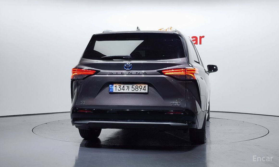 2023 Toyota Sienna IV 2.5 Hybrid AWD с пробегом 73 551 км