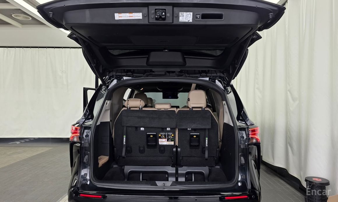 2021 Toyota Sienna IV 2.5 Hybrid 2WD с пробегом 85 720 км