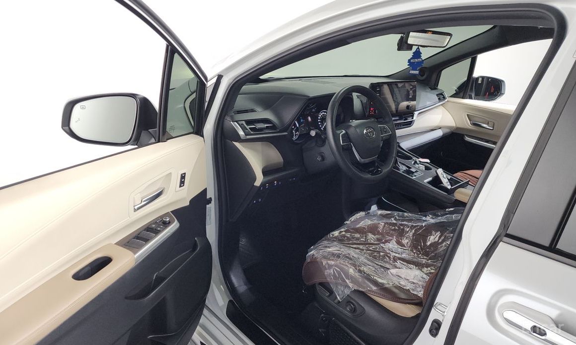 2023 Toyota Sienna IV 2.5 Hybrid 2WD с пробегом 44 673 км