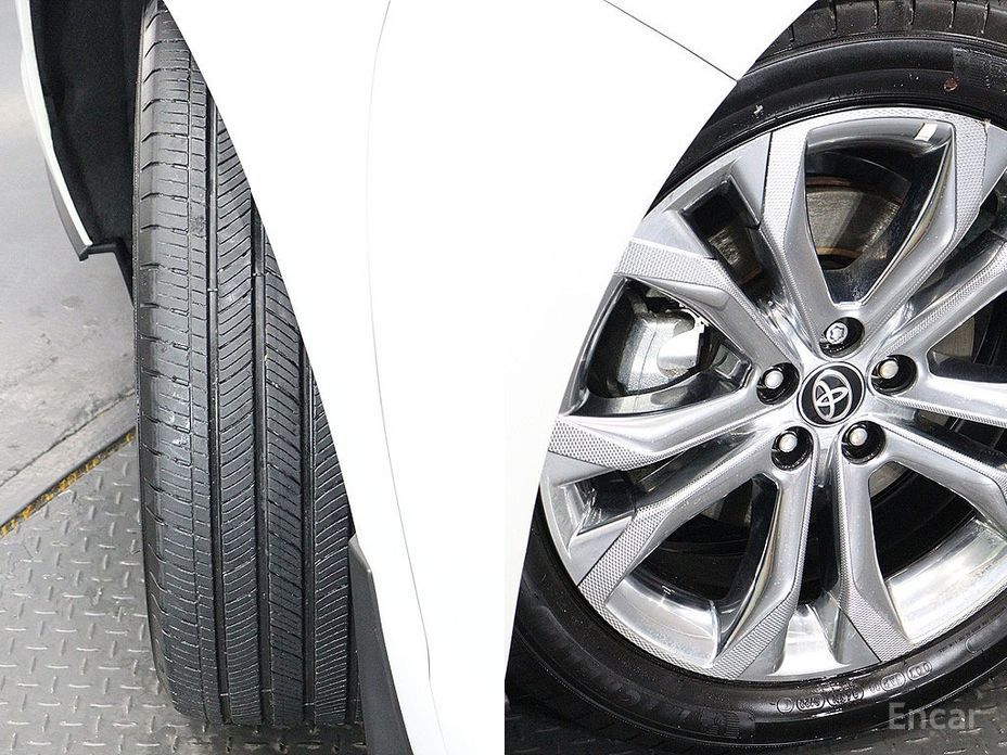 2022 Toyota Sienna IV 2.5 Hybrid 2WD с пробегом 31 390 км