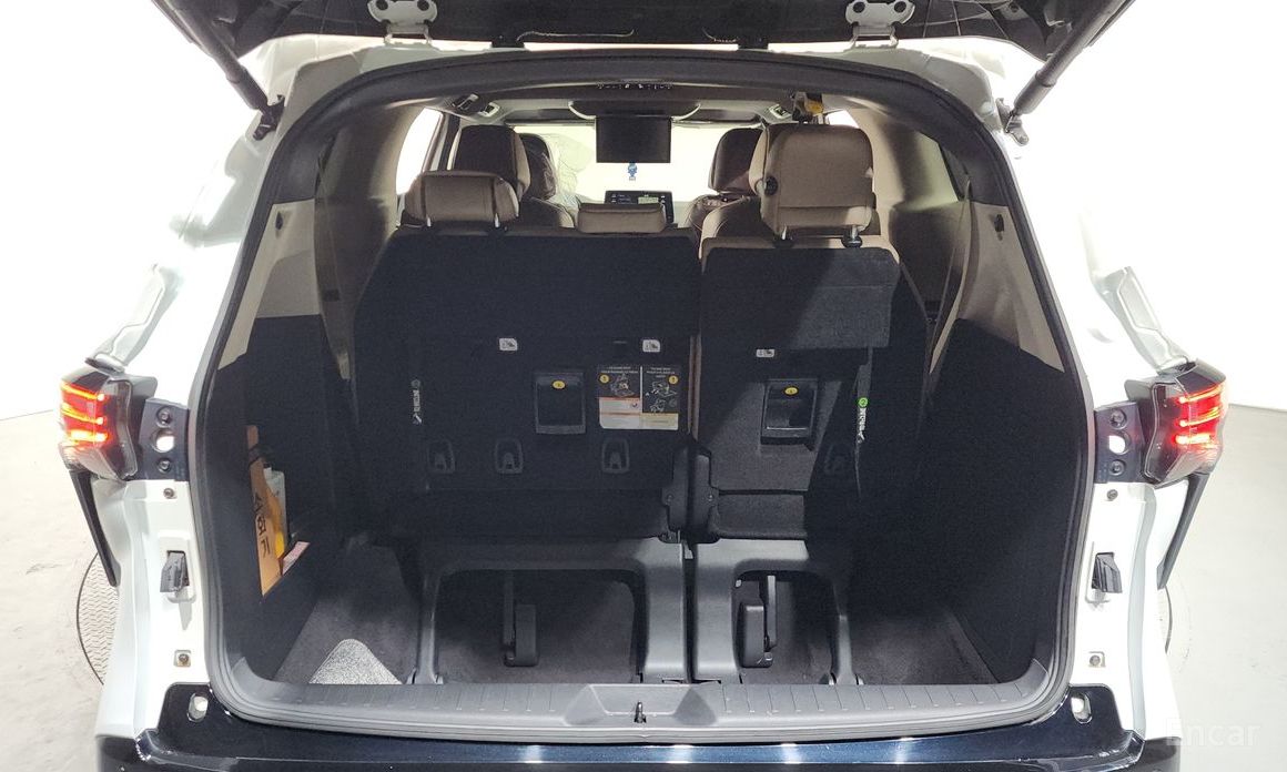 2023 Toyota Sienna IV 2.5 Hybrid 2WD с пробегом 44 673 км