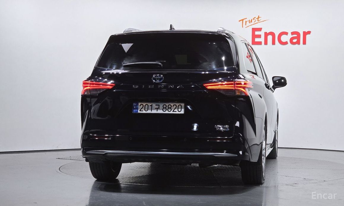 2022 Toyota Sienna IV 2.5 Hybrid 2WD с пробегом 70 164 км