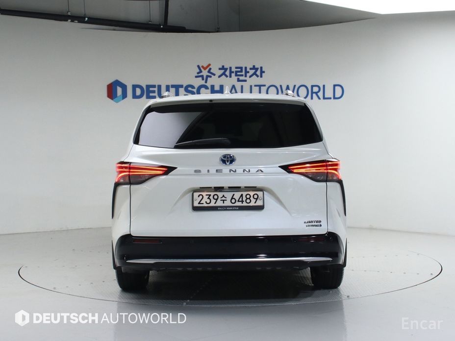 2021 Toyota Sienna IV 2.5 Hybrid 2WD с пробегом 38 000 км