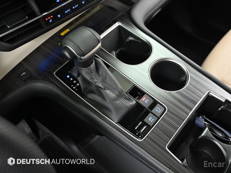 2021 Toyota Sienna IV 2.5 Hybrid 2WD с пробегом 38 000 км