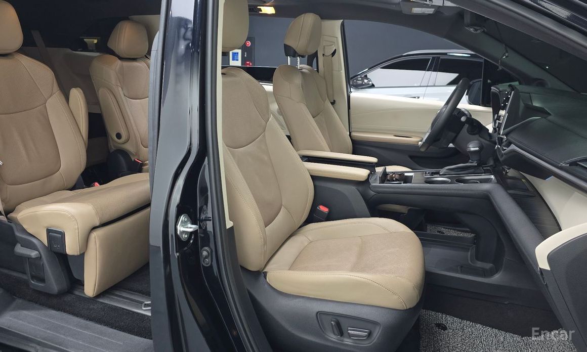 2022 Toyota Sienna IV 2.5 Hybrid 2WD с пробегом 70 164 км