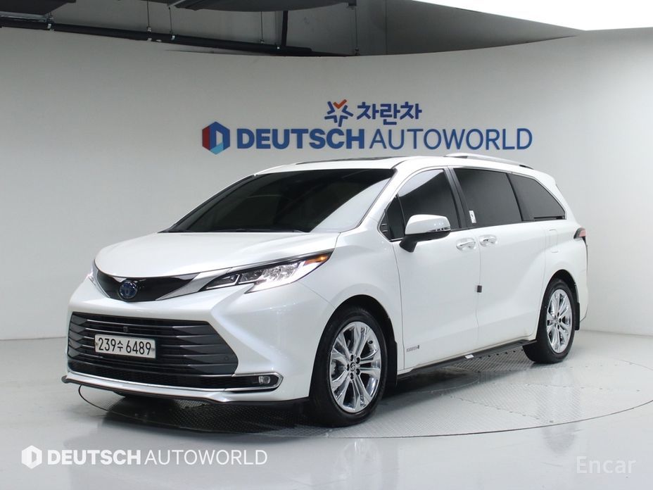 2021 Toyota Sienna IV 2.5 Hybrid 2WD с пробегом 38 000 км