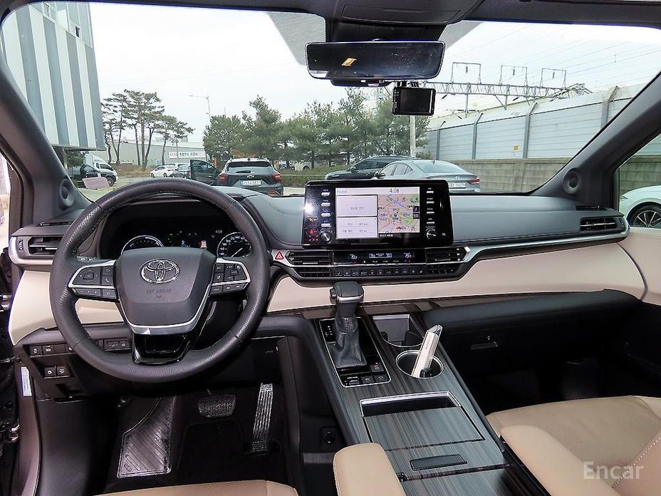 2021 Toyota Sienna IV 2.5 Hybrid AWD с пробегом 77 910 км