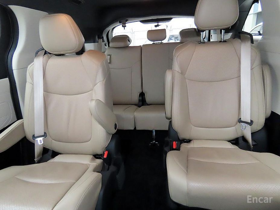2021 Toyota Sienna IV 2.5 Hybrid AWD с пробегом 77 910 км