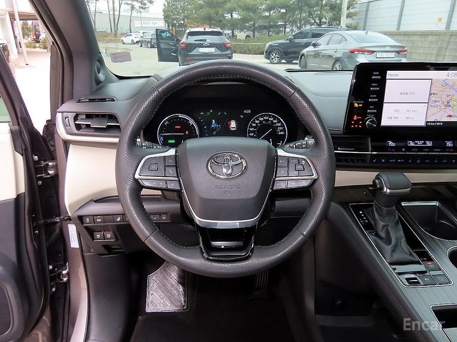 2021 Toyota Sienna IV 2.5 Hybrid AWD с пробегом 77 910 км
