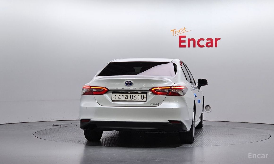 2022 Toyota Camry VIII (XV70) Рестайлинг 2.5 LE Hybrid с пробегом 119 708 км