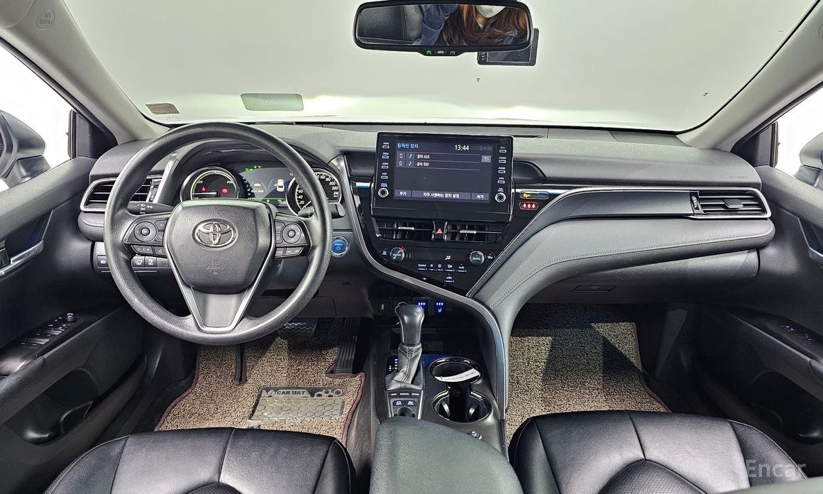 2022 Toyota Camry VIII (XV70) Рестайлинг 2.5 LE Hybrid с пробегом 119 708 км