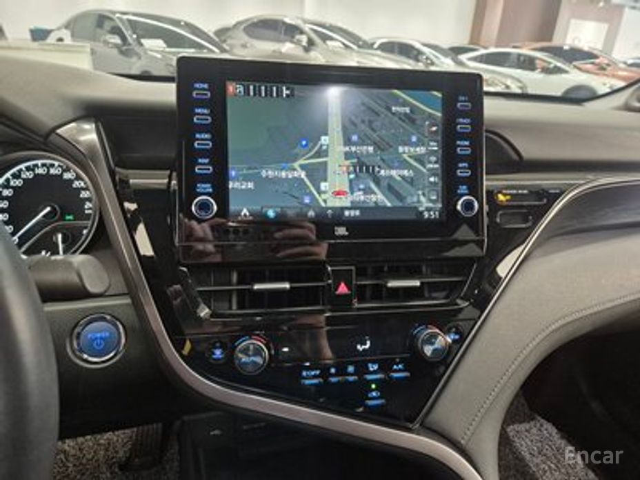 2023 Toyota Camry VIII (XV70) Рестайлинг 2.5 XLE Hybrid с пробегом 41 500 км