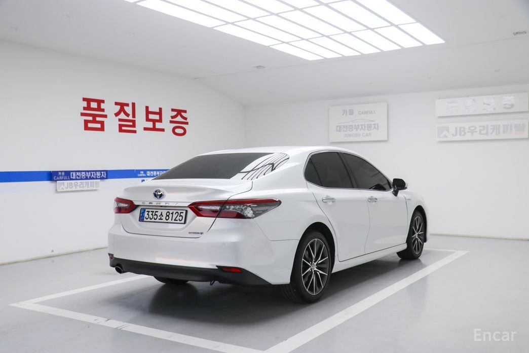 2023 Toyota Camry VIII (XV70) Рестайлинг 2.5 XLE Hybrid с пробегом 53 502 км