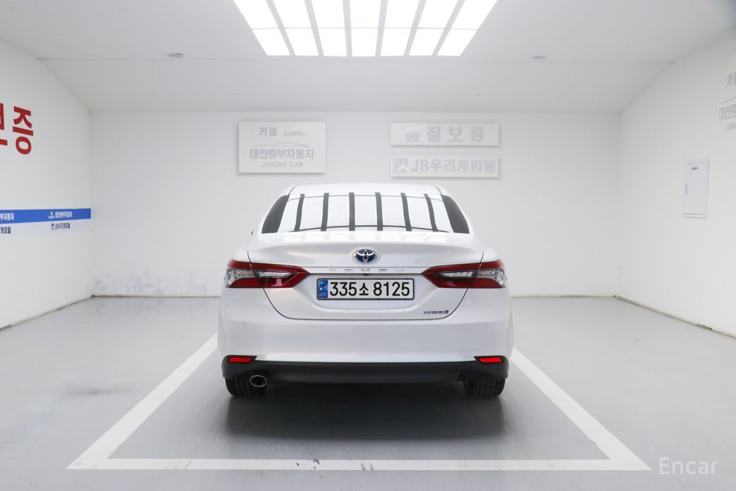 2023 Toyota Camry VIII (XV70) Рестайлинг 2.5 XLE Hybrid с пробегом 53 502 км