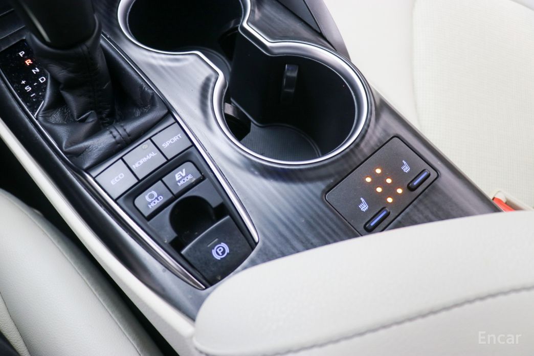 2023 Toyota Camry VIII (XV70) Рестайлинг 2.5 XLE Hybrid с пробегом 53 502 км