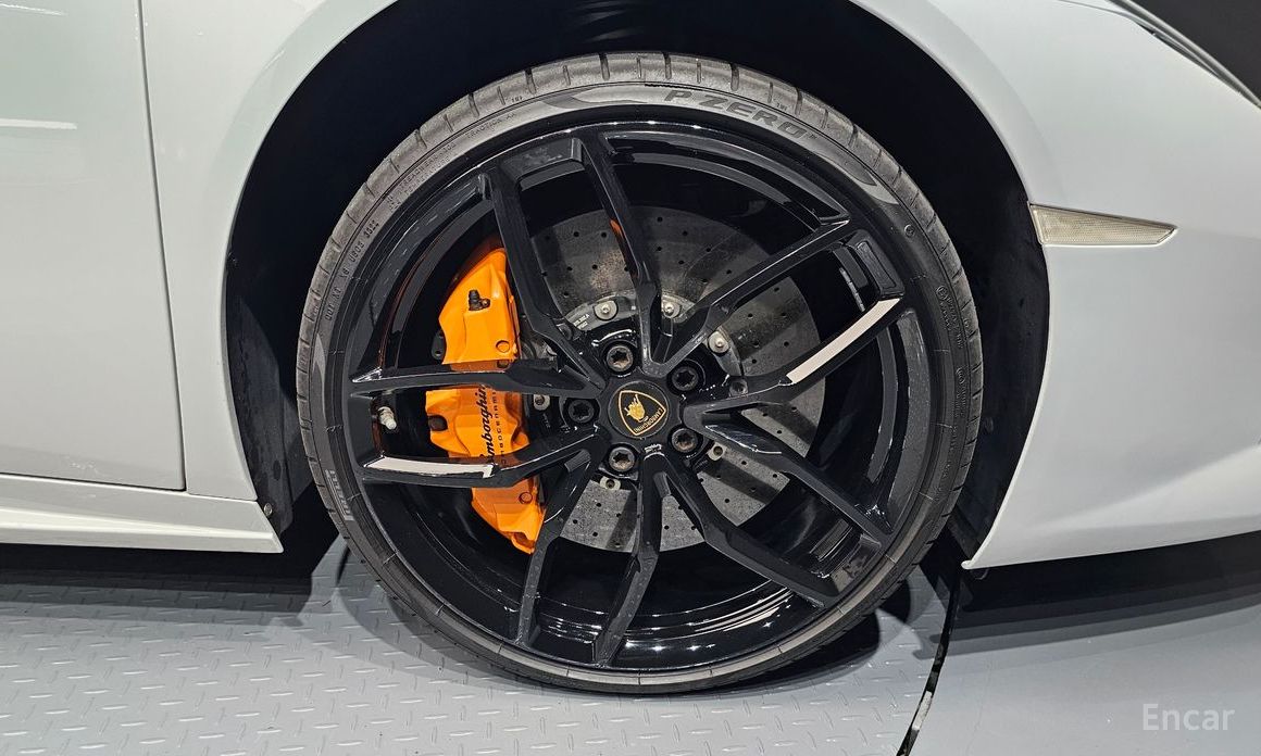 2018 Lamborghini Huracán I Рестайлинг LP610-4 Spyder с пробегом 43 201 км
