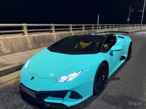 2023 Lamborghini Huracán I Рестайлинг LP640-4 EVO Spyder с пробегом 9 300 км