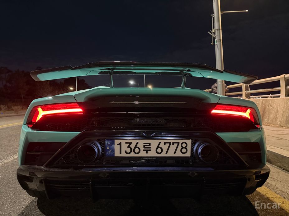 2023 Lamborghini Huracán I Рестайлинг LP640-4 EVO Spyder с пробегом 9 300 км
