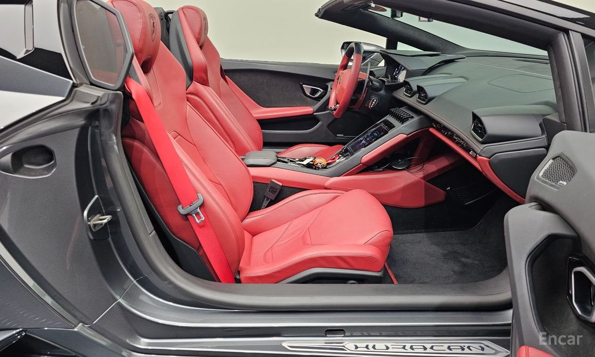2023 Lamborghini Huracán I Рестайлинг LP640-4 EVO Spyder с пробегом 25 742 км