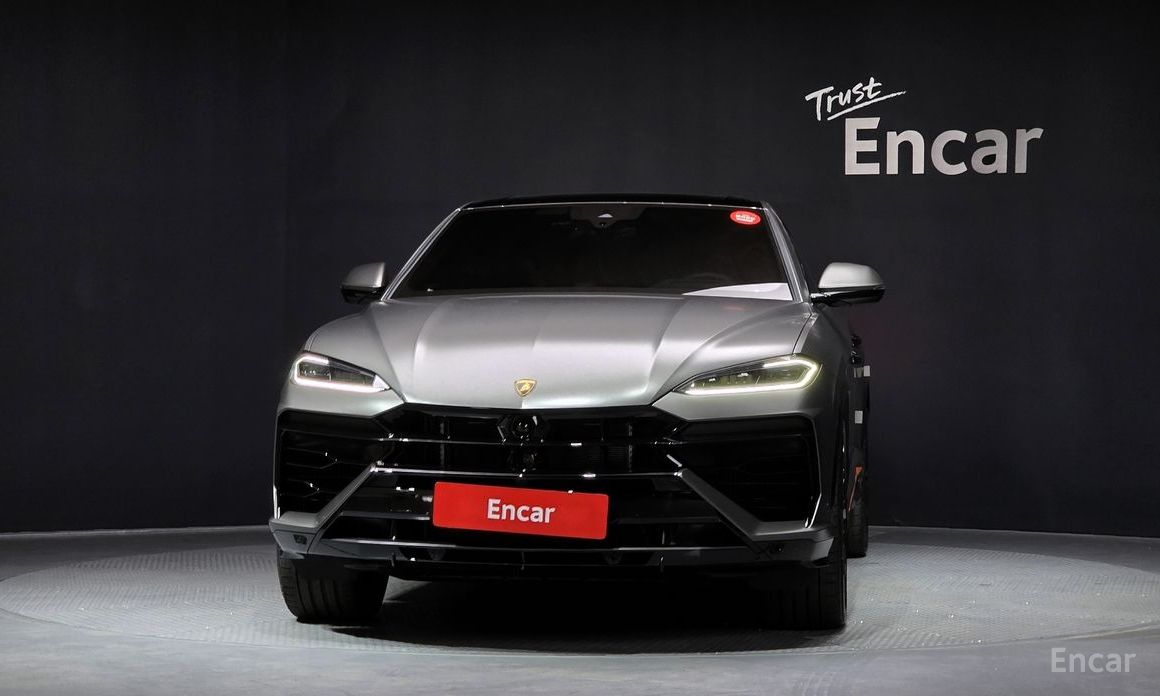 2025 Lamborghini Urus I Рестайлинг 4.0 V8 SE с пробегом 2 611 км