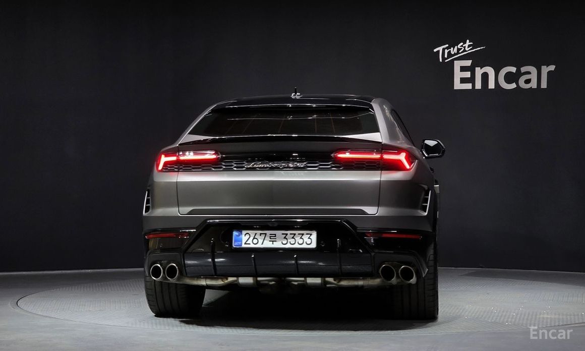 2025 Lamborghini Urus I Рестайлинг 4.0 V8 SE с пробегом 2 611 км