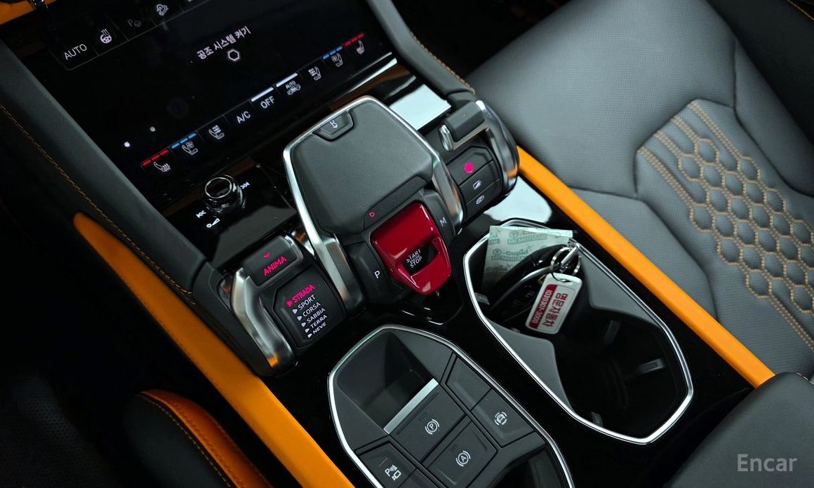 2025 Lamborghini Urus I Рестайлинг 4.0 V8 SE с пробегом 2 611 км