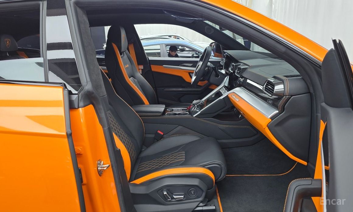 2024 Lamborghini Urus I Рестайлинг 4.0 V8 S с пробегом 14 945 км