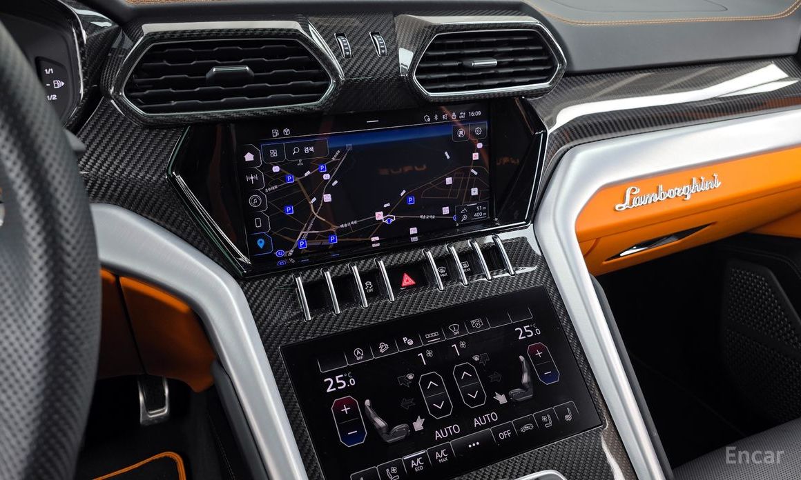 2024 Lamborghini Urus I Рестайлинг 4.0 V8 S с пробегом 14 945 км