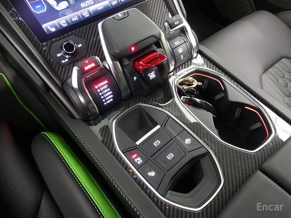 2024 Lamborghini Urus I Рестайлинг 4.0 V8 S с пробегом 9 000 км