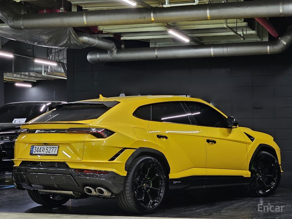 2024 Lamborghini Urus I Рестайлинг 4.0 V8 Performante с пробегом 630 км