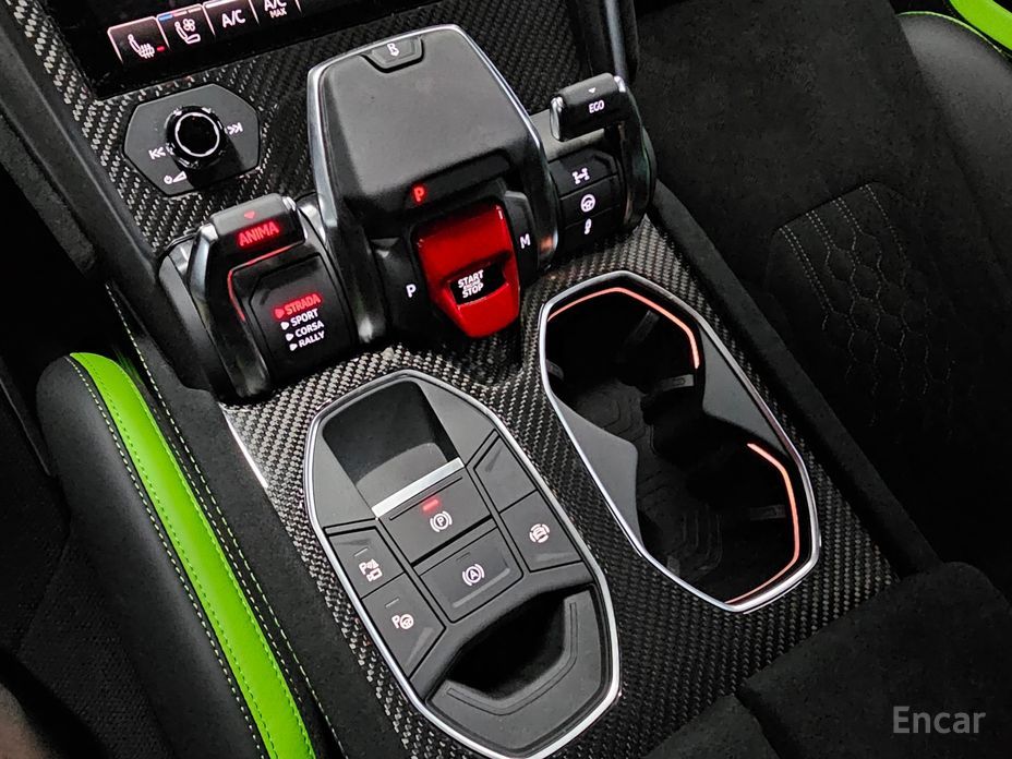 2024 Lamborghini Urus I Рестайлинг 4.0 V8 Performante с пробегом 630 км