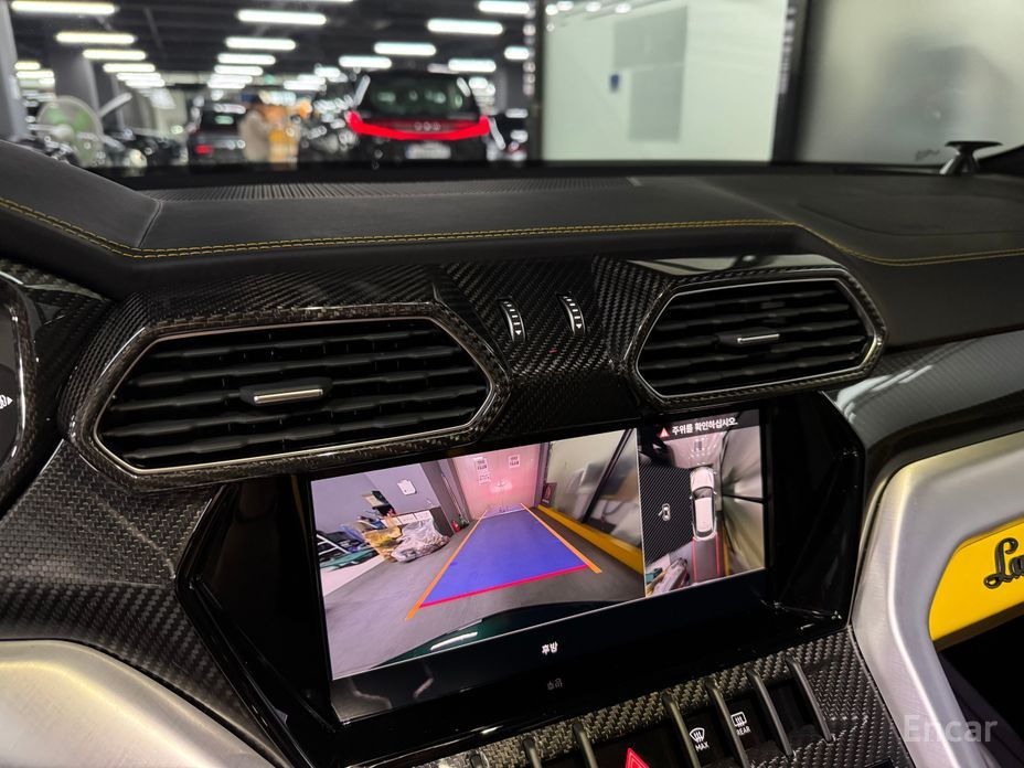 2024 Lamborghini Urus I Рестайлинг 4.0 V8 S с пробегом 6 500 км