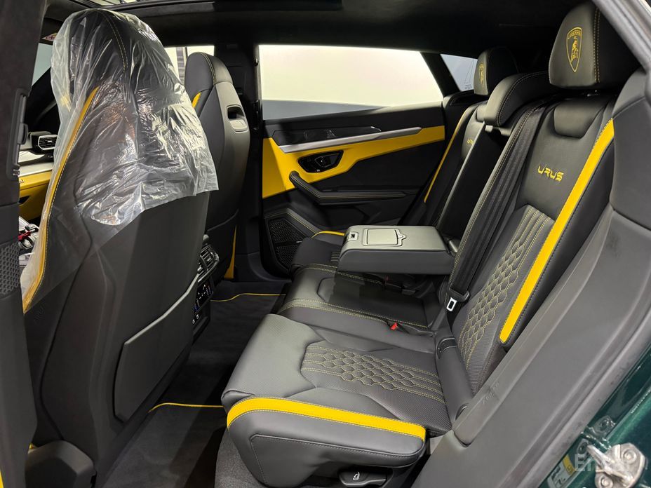 2024 Lamborghini Urus I Рестайлинг 4.0 V8 S с пробегом 6 500 км