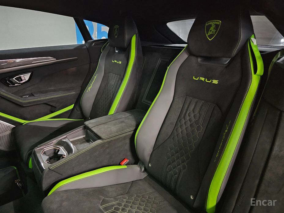 2024 Lamborghini Urus I Рестайлинг 4.0 V8 Performante с пробегом 630 км