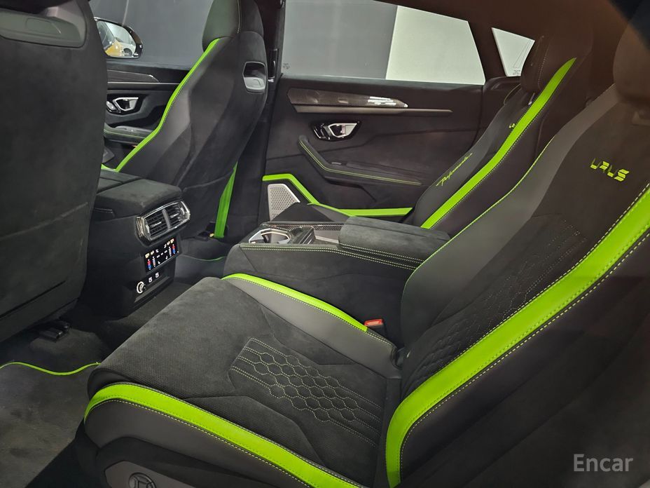 2024 Lamborghini Urus I Рестайлинг 4.0 V8 Performante с пробегом 630 км