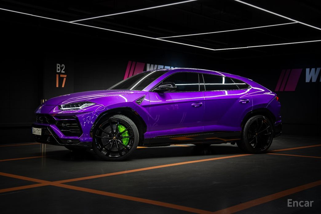 2022 Lamborghini Urus I Рестайлинг 4.0 V8 с пробегом 9 500 км
