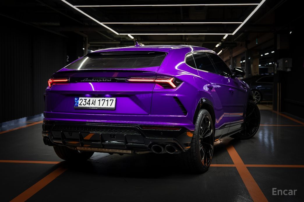 2022 Lamborghini Urus I Рестайлинг 4.0 V8 с пробегом 9 500 км