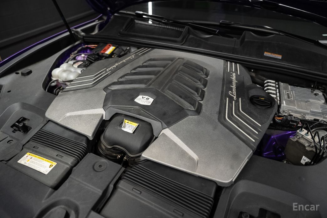 2022 Lamborghini Urus I Рестайлинг 4.0 V8 с пробегом 9 500 км