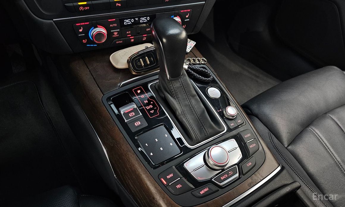 2015 Audi A6 IV (C7) Рестайлинг 35 TDI Premium C7 с пробегом 113 989 км