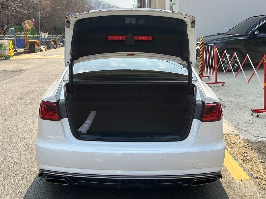 2015 Audi A6 IV (C7) Рестайлинг 40 TDI Quattro Premium C7 с пробегом 115 650 км