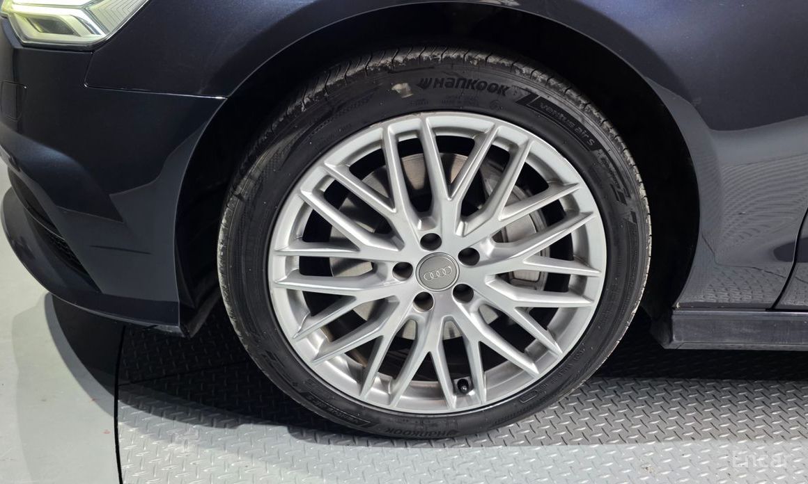 2018 Audi A6 IV (C7) Рестайлинг 40 TFSI Premium C7 с пробегом 86 581 км