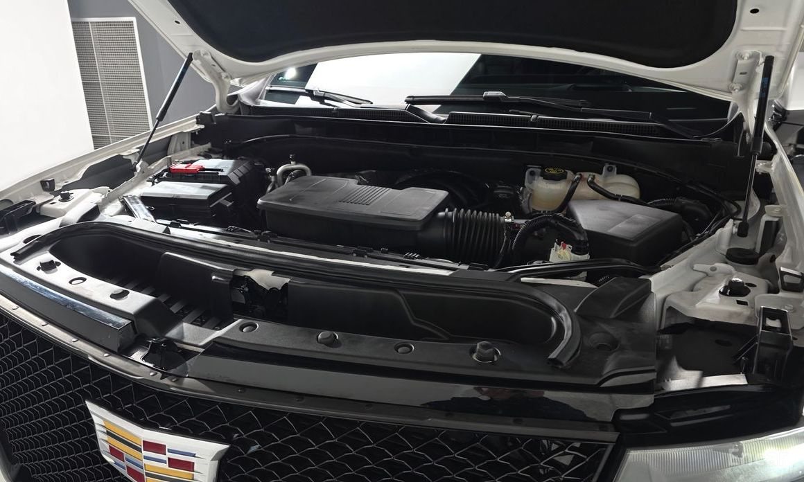 2023 Cadillac Escalade V 6.2 ESV ESV Sports Platinum с пробегом 26 531 км