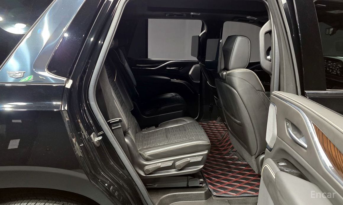 2022 Cadillac Escalade V 6.2 Premium Luxury Platinum с пробегом 56 277 км