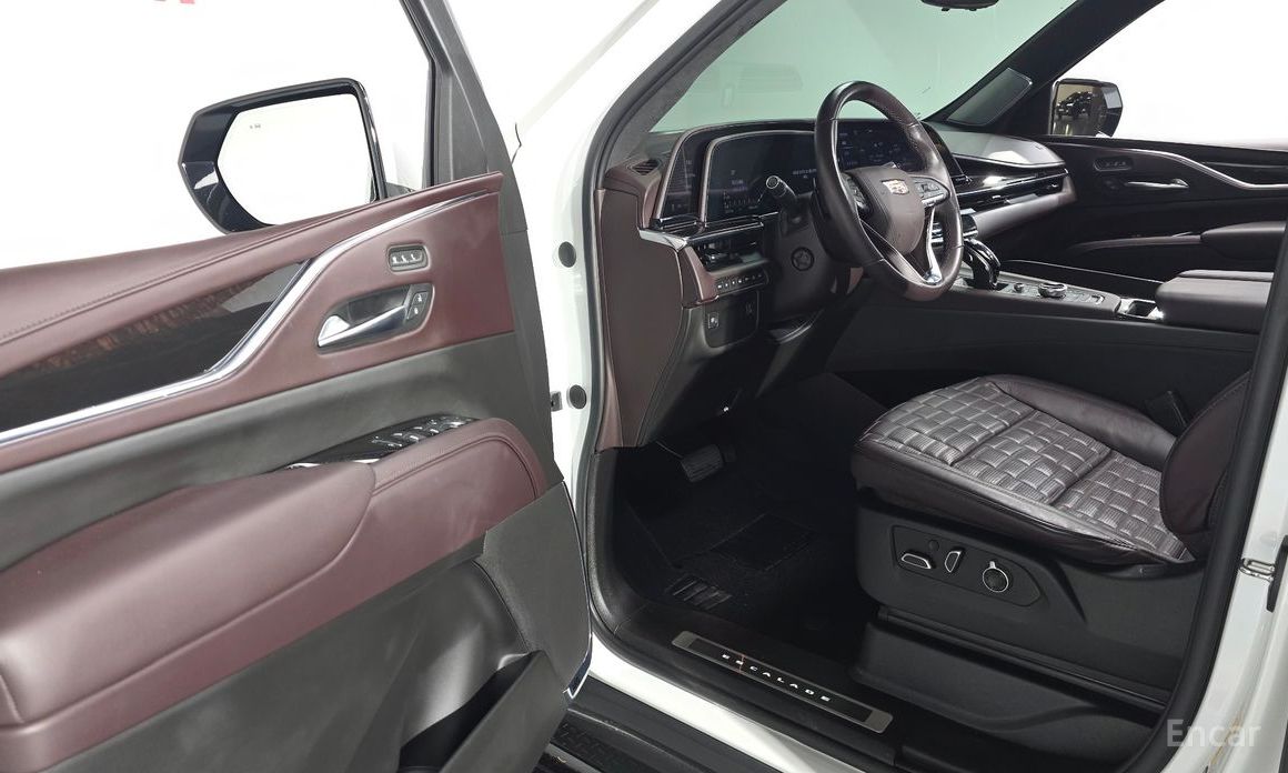 2023 Cadillac Escalade V 6.2 ESV ESV Sports Platinum с пробегом 26 531 км