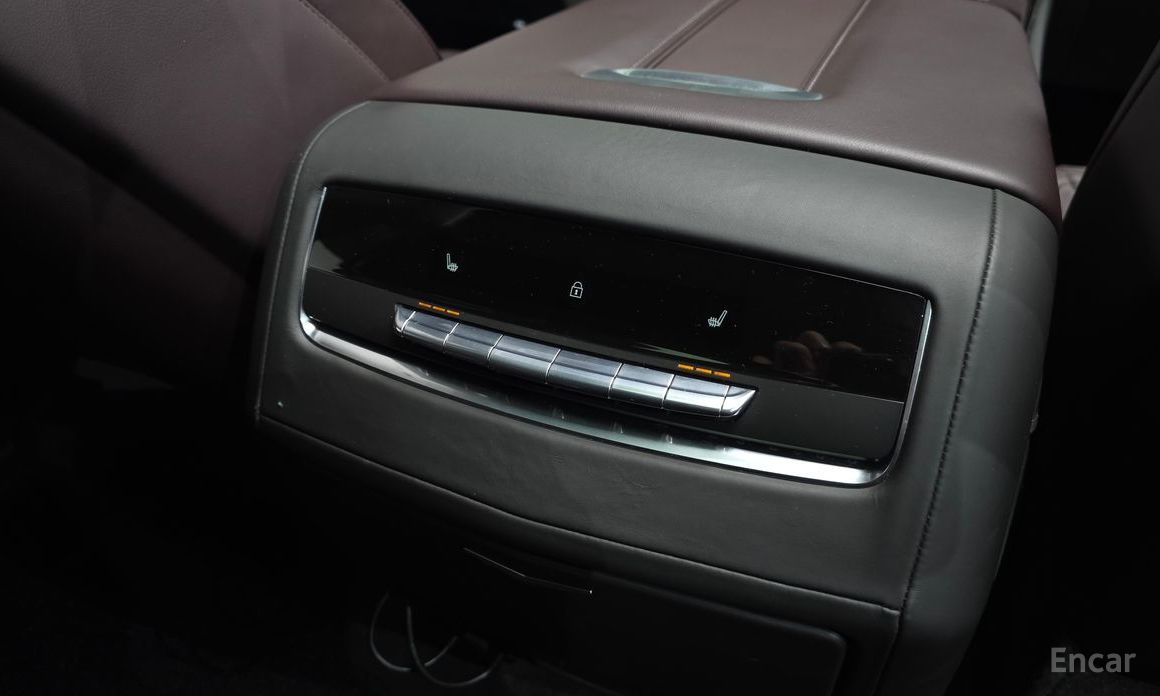 2023 Cadillac Escalade V 6.2 ESV ESV Sports Platinum с пробегом 26 531 км