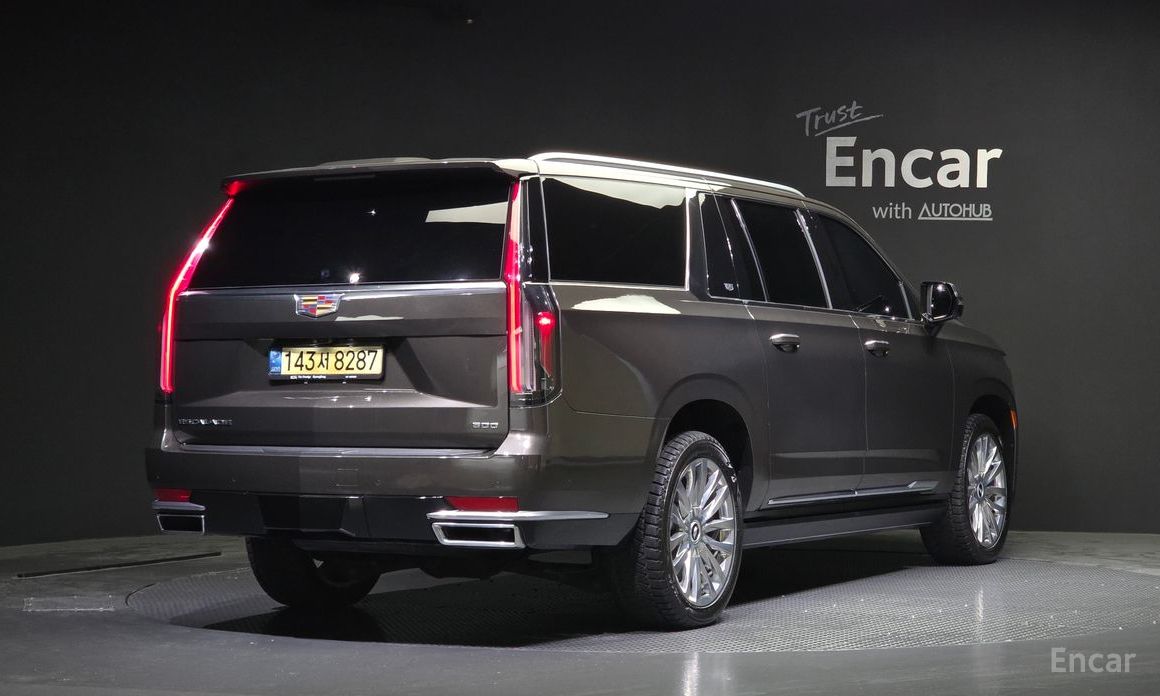 2021 Cadillac Escalade V 6.2 ESV ESV Sports Platinum с пробегом 74 400 км